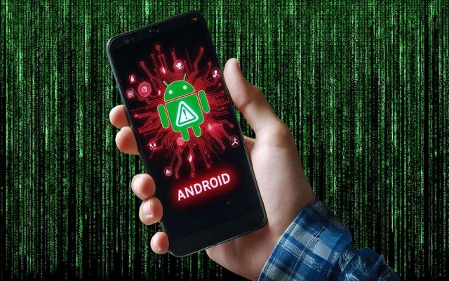 فيروس يتحكم بهاتفك وينقر على الإعلانات خفية