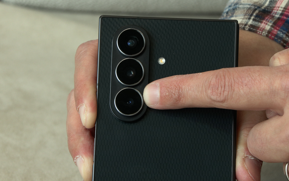 تجربة استخدام هاتف Samsung Galaxy Z Trifold