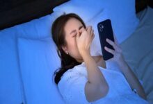 تقليل ضغط العين أثناء استخدام الهاتف
