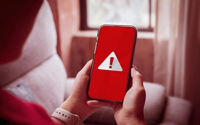 تطبيقات مزيفة على أندرويد